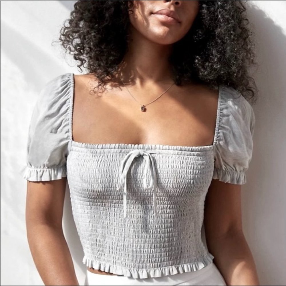 Aritzia Wilfred Smocked Blouse Medium